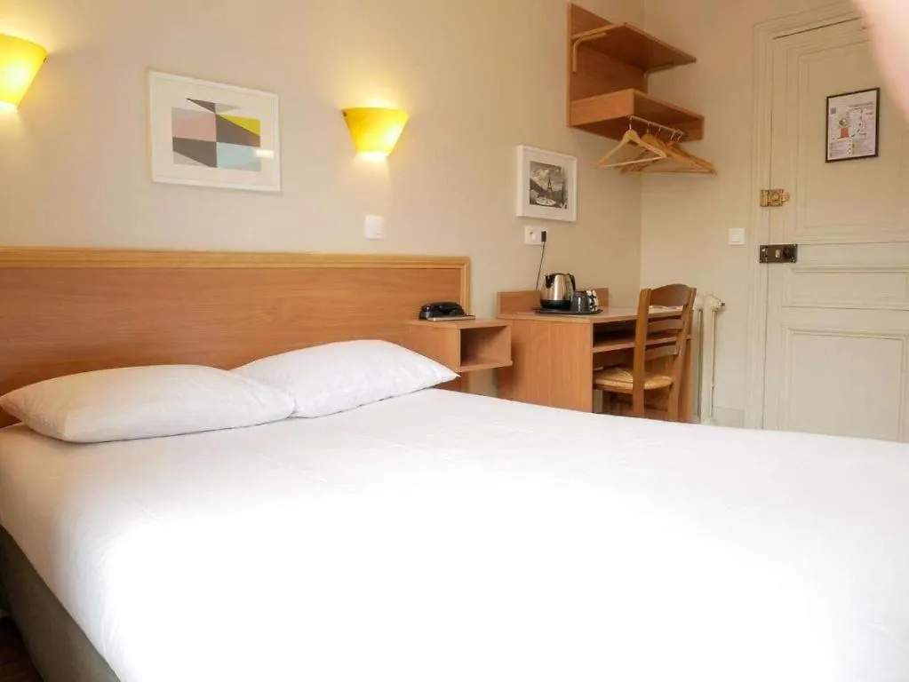 Paris Chambre Double Touristique
